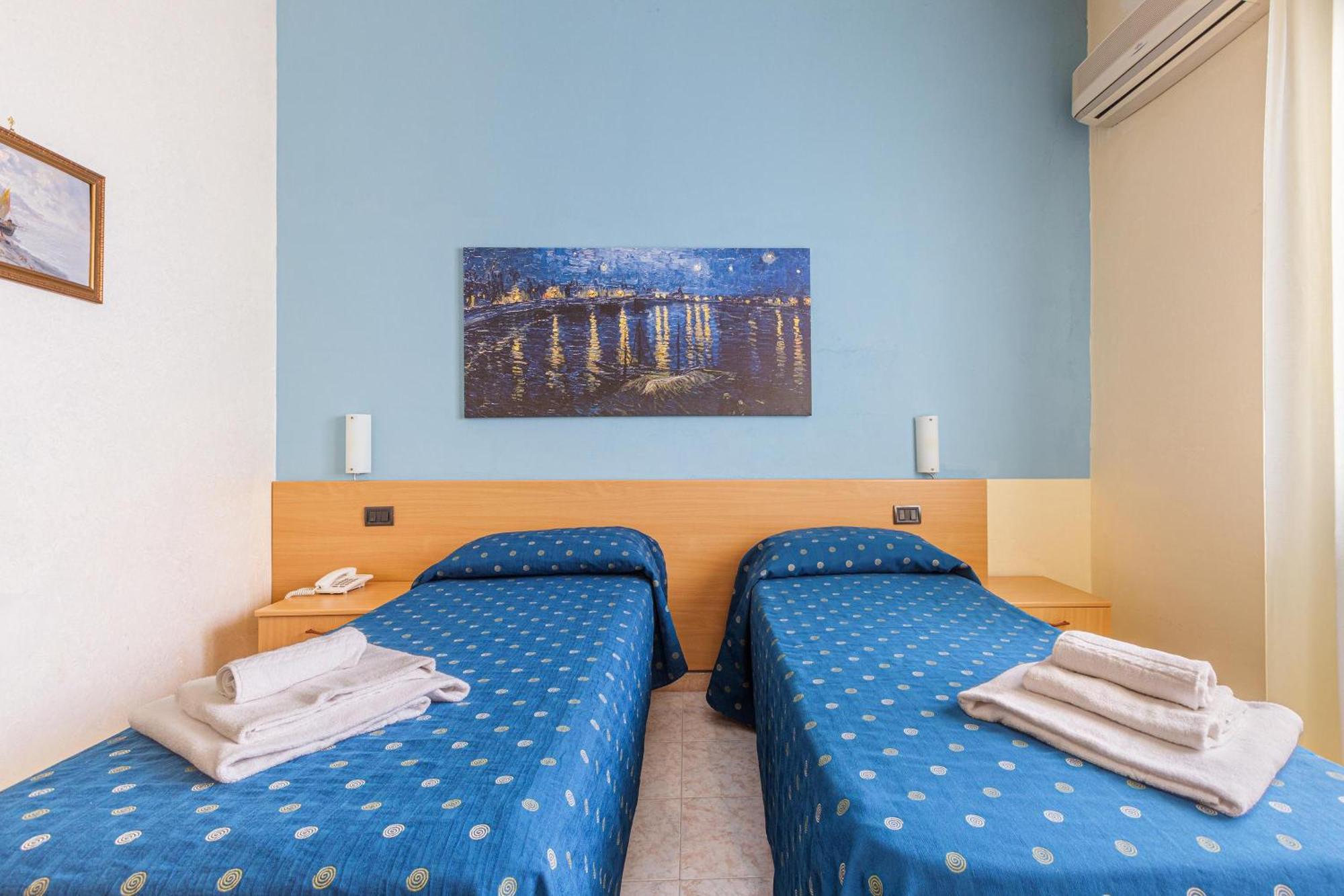 Hotel Il Riccio Порто-Чезарео Экстерьер фото