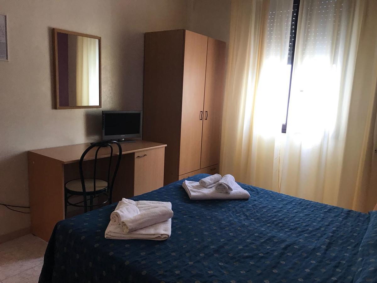 Hotel Il Riccio Порто-Чезарео Экстерьер фото